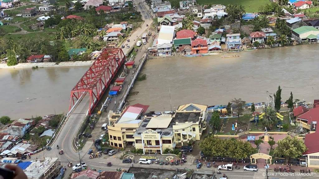 Dodental tyfoon Filipijnen opgelopen naar meer dan 40