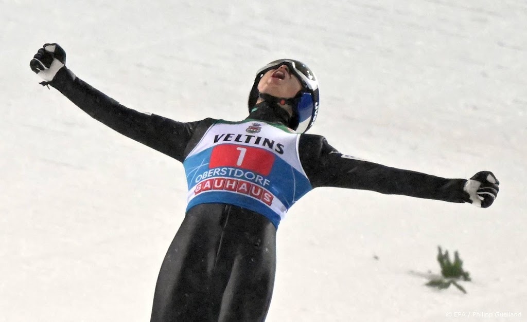 Japanner Kobayashi wint eerste halte Vierschansentournee