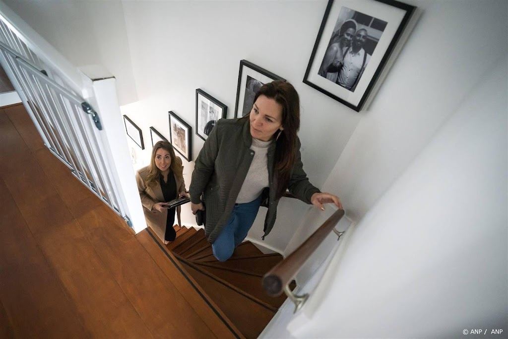 Makelaarsland: meeste huizenkopers moeten weer overbieden
