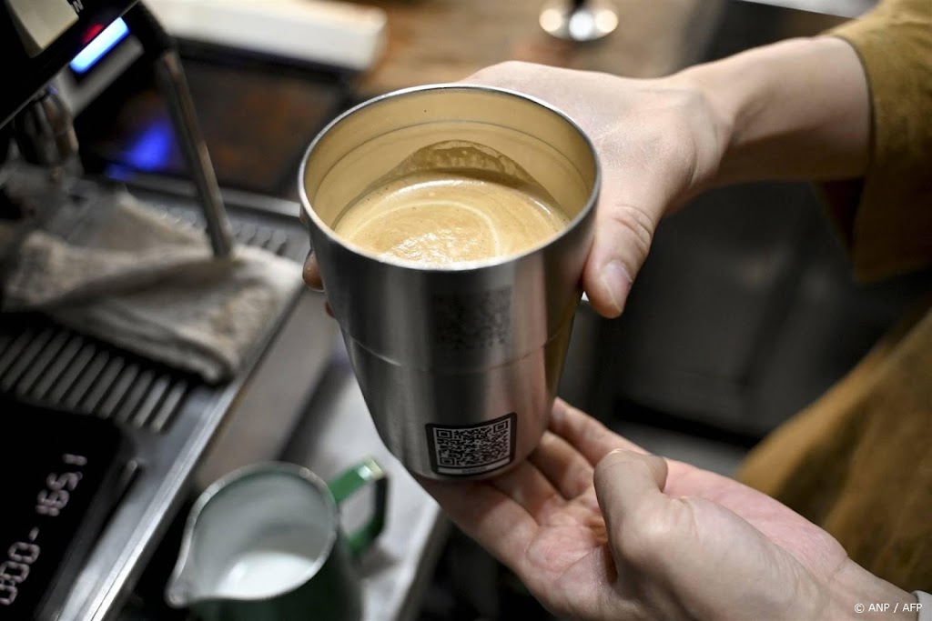 Opmars koffiedrinkers China jaagt concurrentie koffieketens aan