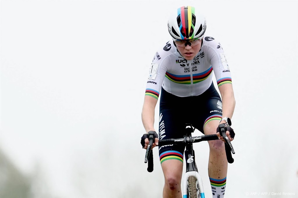 Van Empel overtuigt ook in veldrit Besançon, Vos 5e bij rentree