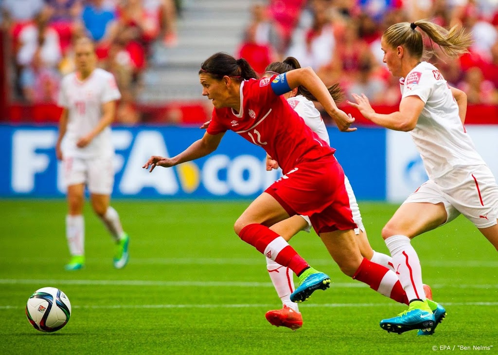 Canadese voetbalster evenaart met 184e doelpunt record