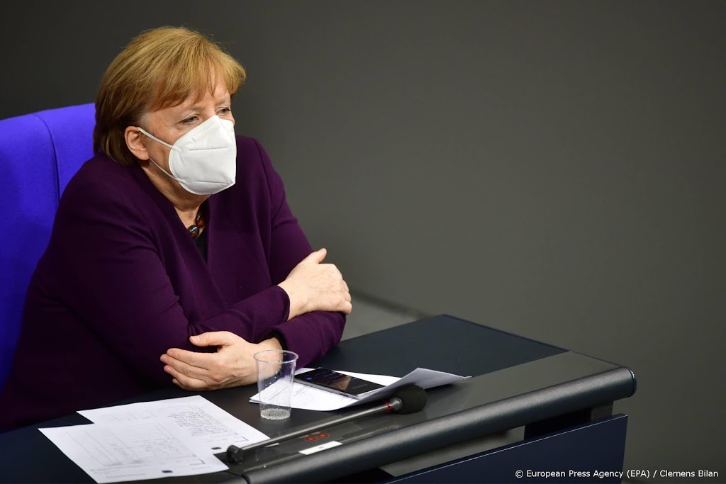 Merkel vraagt landgenoten om geduld, scholen nog niet open
