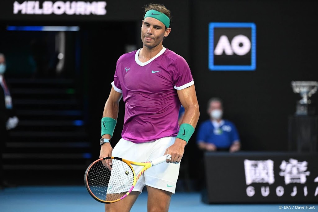 Finale Australian Open kort onderbroken om toeschouwer op de baan