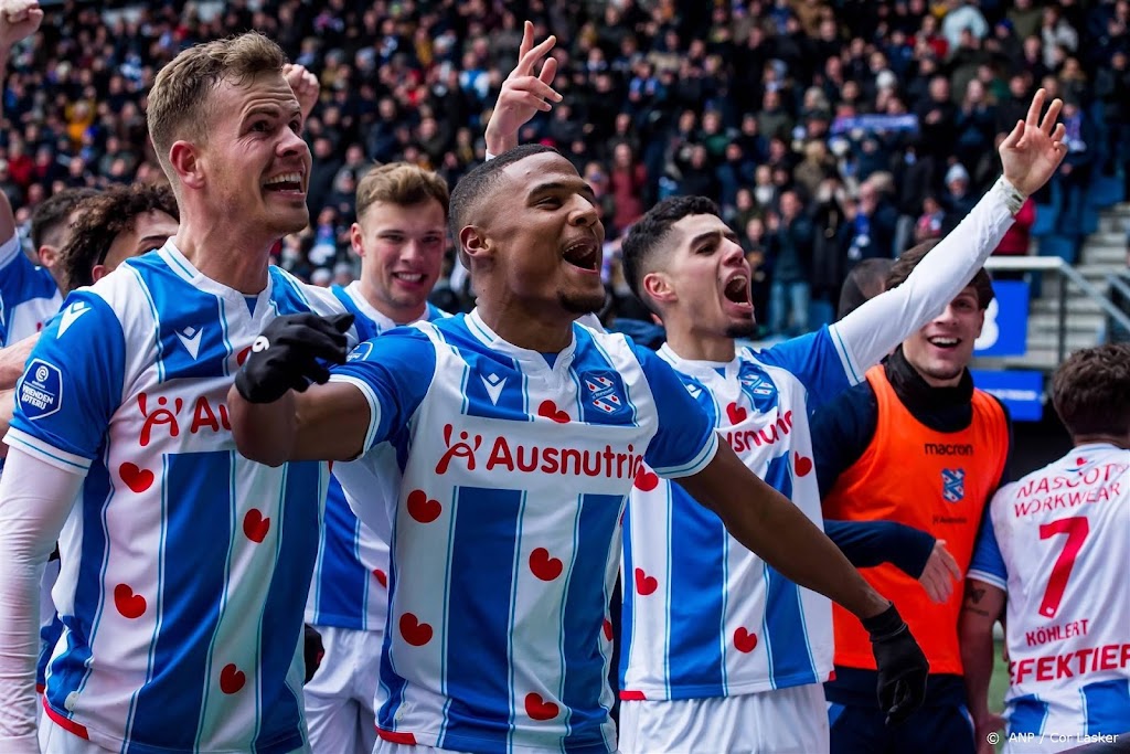 Lyon haalt Heerenveen-spits Sarr binnen 