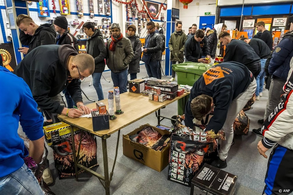 Vuurwerkhandel voldoet volgens milieudienst aan alle voorwaarden