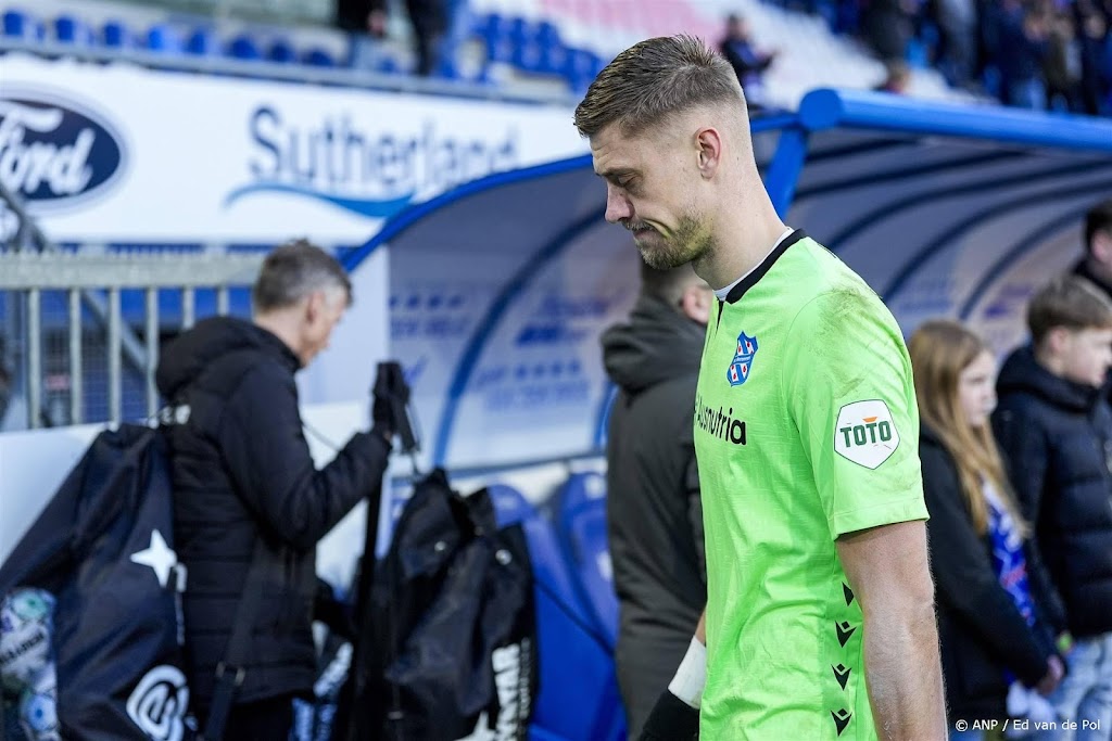 Doelman Noppert is zijn basisplaats kwijt bij Heerenveen 