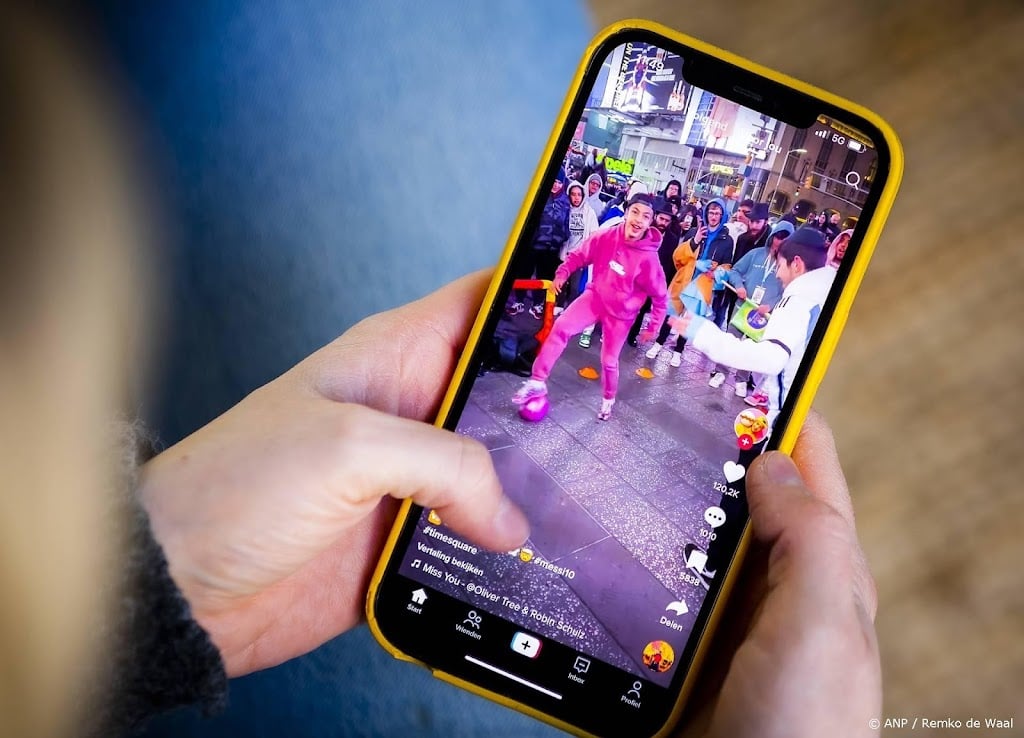 Minimumleeftijd jongeren voor sociale media in coalitieakkoord