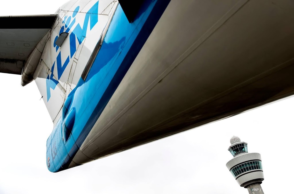 KLM overweegt temperatuurcheck voor reizigers