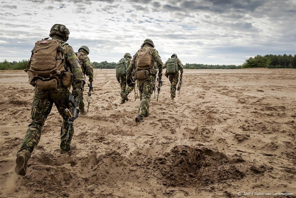 Nederlandse landmacht gaat grotendeels op in Duitse leger