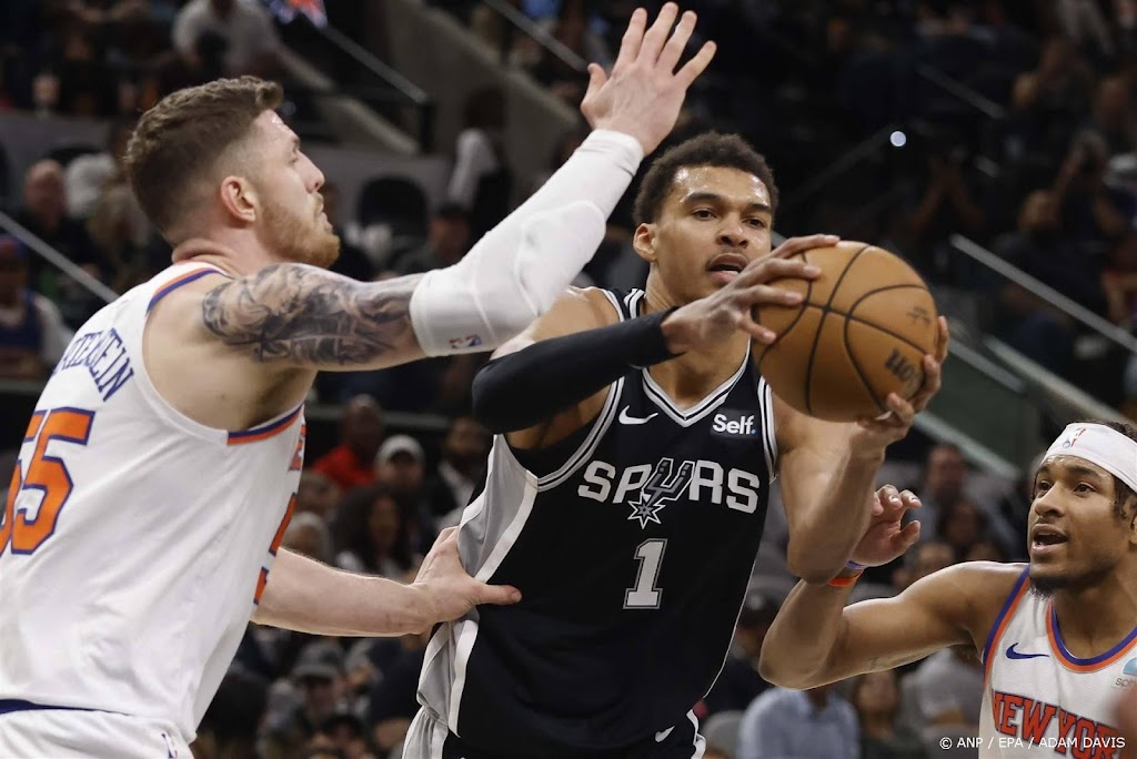 Wembanyama en Brunson blinken uit met topscores in NBA