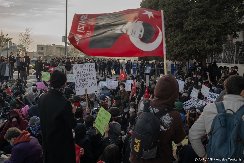 Turkije bevestigt dat Zweedse journalist werd opgepakt om terreur