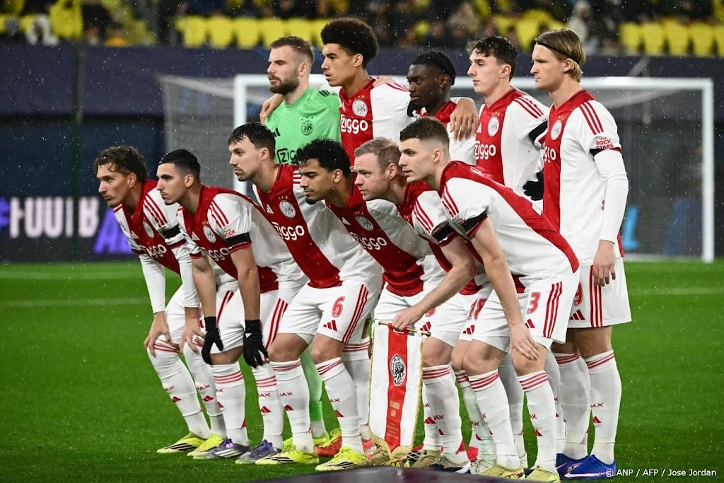 Ajax gaf vorig seizoen 21,5 miljoen euro uit aan voetbalmakelaars