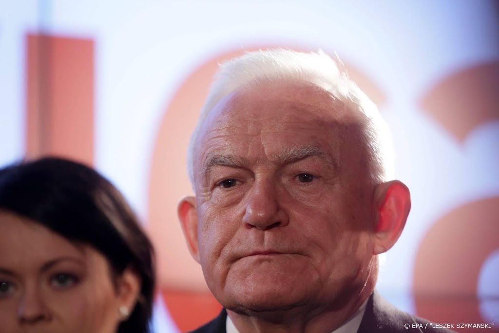 Oud-leiders roepen op tot boycot presidentsverkiezingen Polen