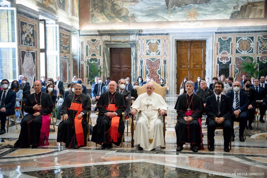 Kardinalen en bisschoppen kunnen in Vaticaan voor rechter komen