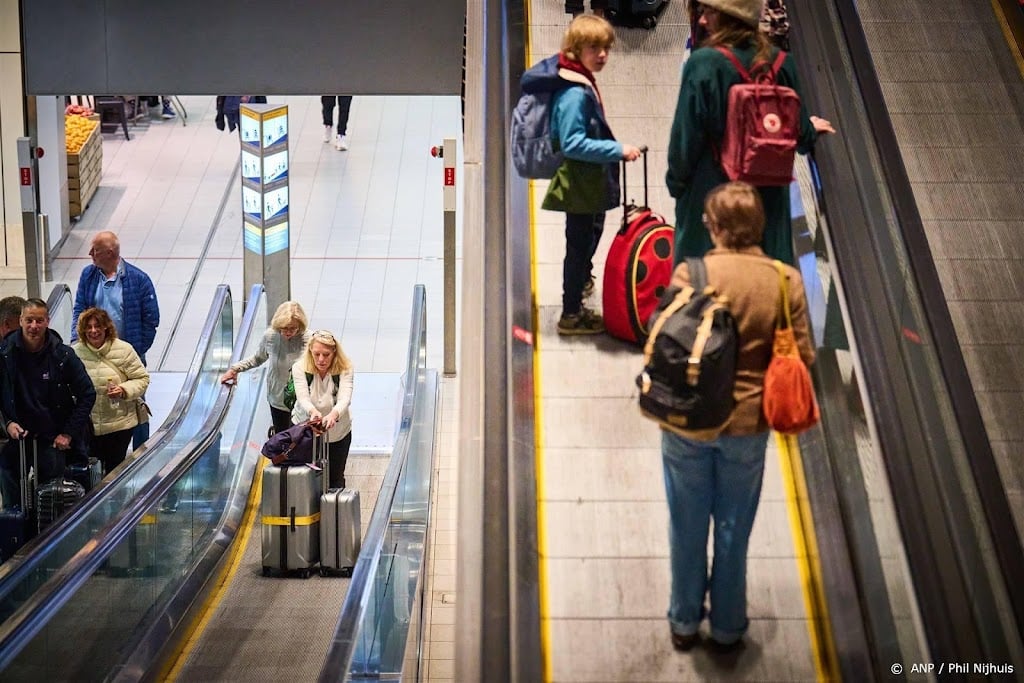 Schiphol: tot nu toe heel tevreden over verloop van meivakantie