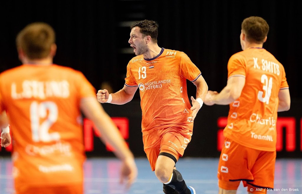 Handballers verslaan Griekenland en gaan als poulewinnaar naar EK