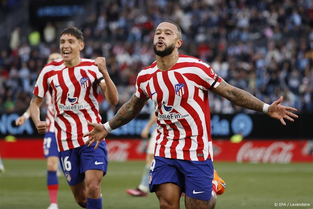 Scorende Depay viert rentree bij Atlético Madrid  