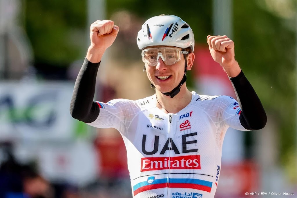 Favoriet Pogacar kent ploeggenoten voor Giro