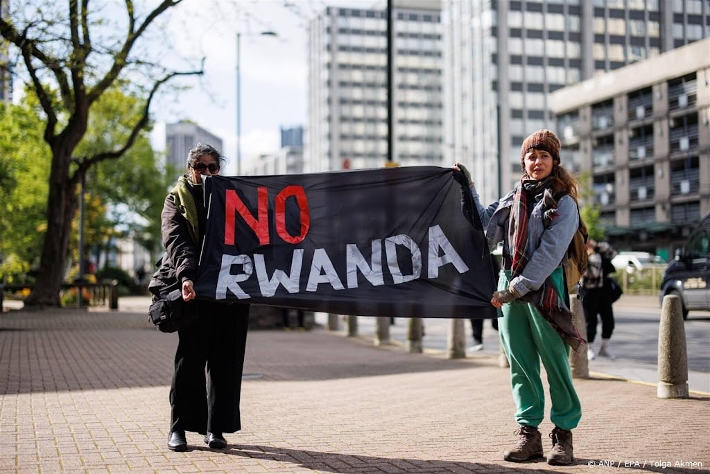 VK stuurt eerste asielzoeker naar Rwanda