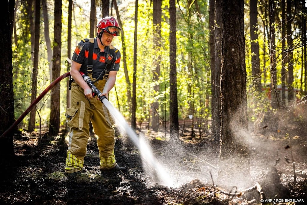 Burgemeester Peel en Maas vraagt mensen weg te blijven van brand