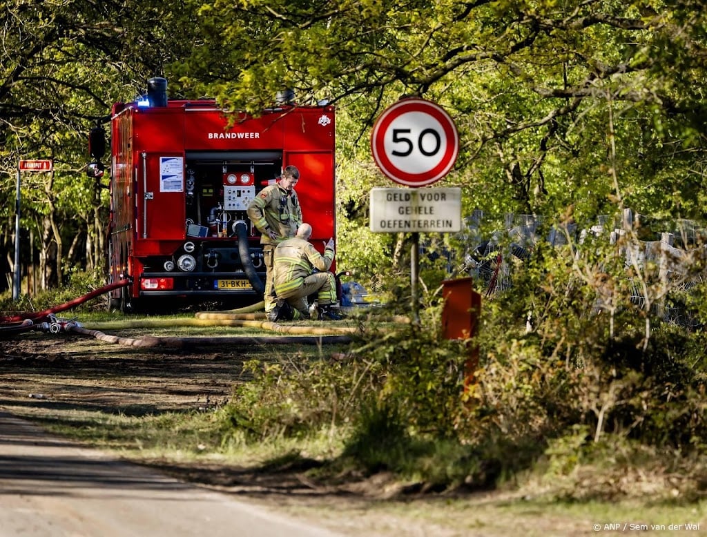 Brandweer focust op 'hotspots' bij natuurbrand 't Harde
