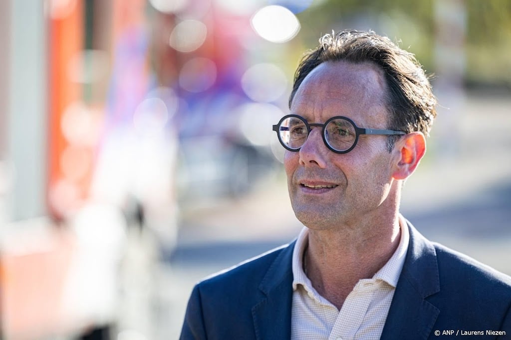 Wegen Elburg weer open ondanks brand 't Harde, Eperweg wel dicht