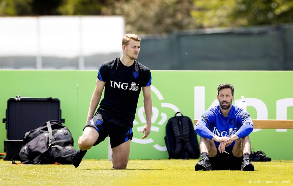 De Ligt slaat training Oranje uit voorzorg over