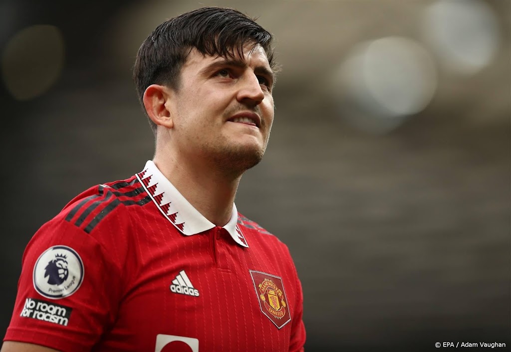 Ten Hag maant Maguire tot keuze over toekomst bij United