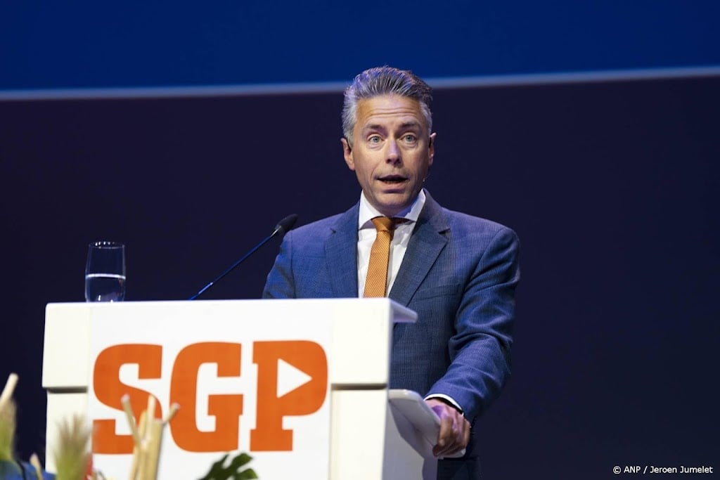 Stoffer pleit voor verdeling asielzoekers op cultuur en religie