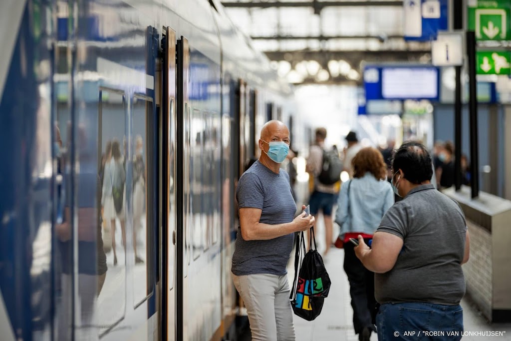 'Reizigers houden zich goed aan mondkapjesplicht'