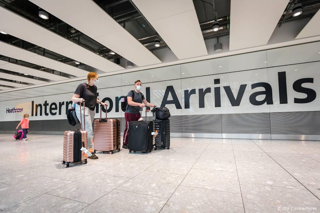 Luchthavens in Londen en Parijs schrappen meer vluchten