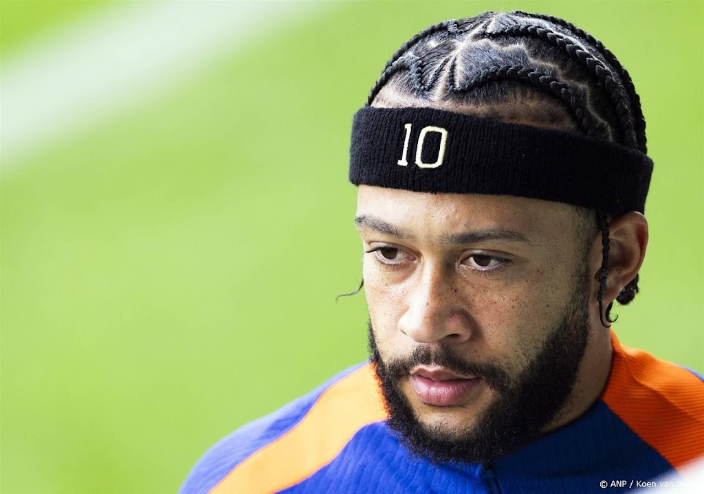 Depay ziet dat hiërarchie bij Oranje is veranderd