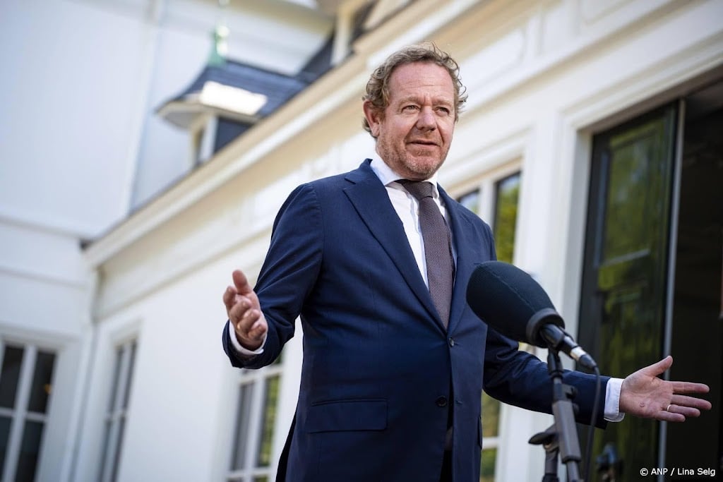 Van Weel wil tijdelijke wet tegen terrorisme blijvend maken