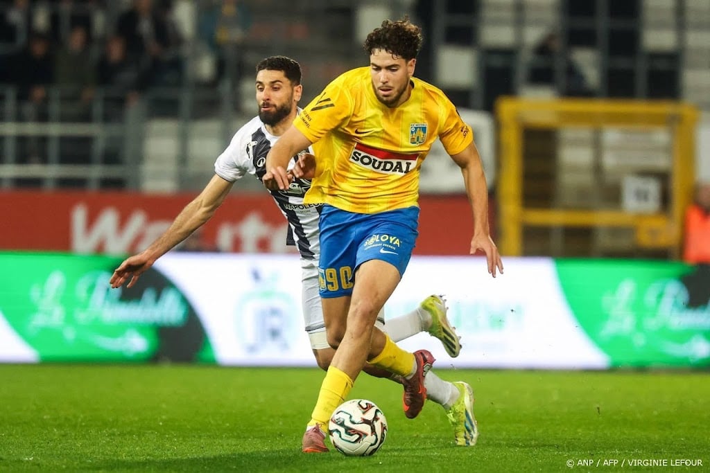 Feyenoord legt Spaanse spits Nacho Ferri vast