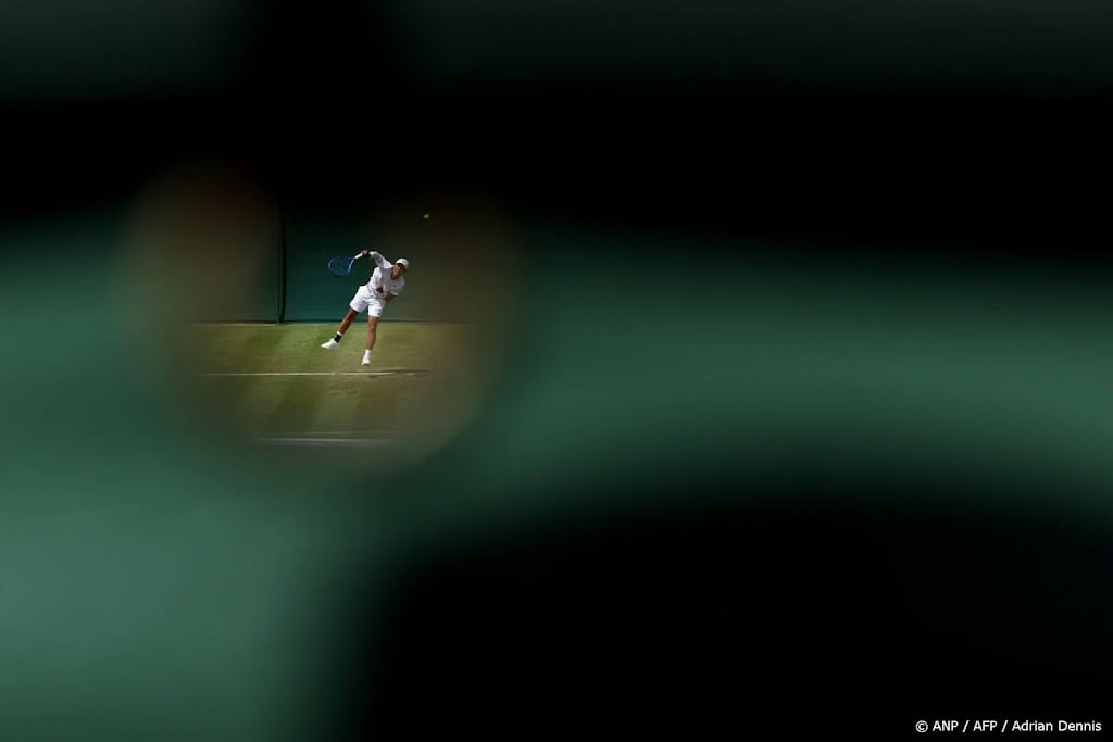 De Jong na zege in vijf sets op Hijikata door op Wimbledon