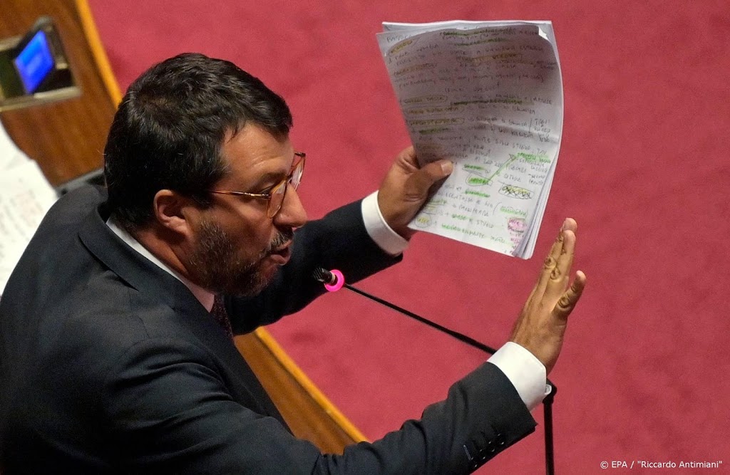 Ex-minister Italië kan worden vervolgd voor vasthouden migranten