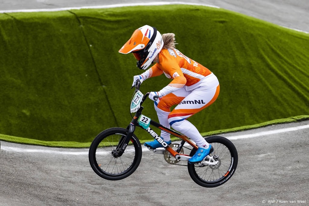 BMX'ster Merel Smulders rijdt naar olympisch brons