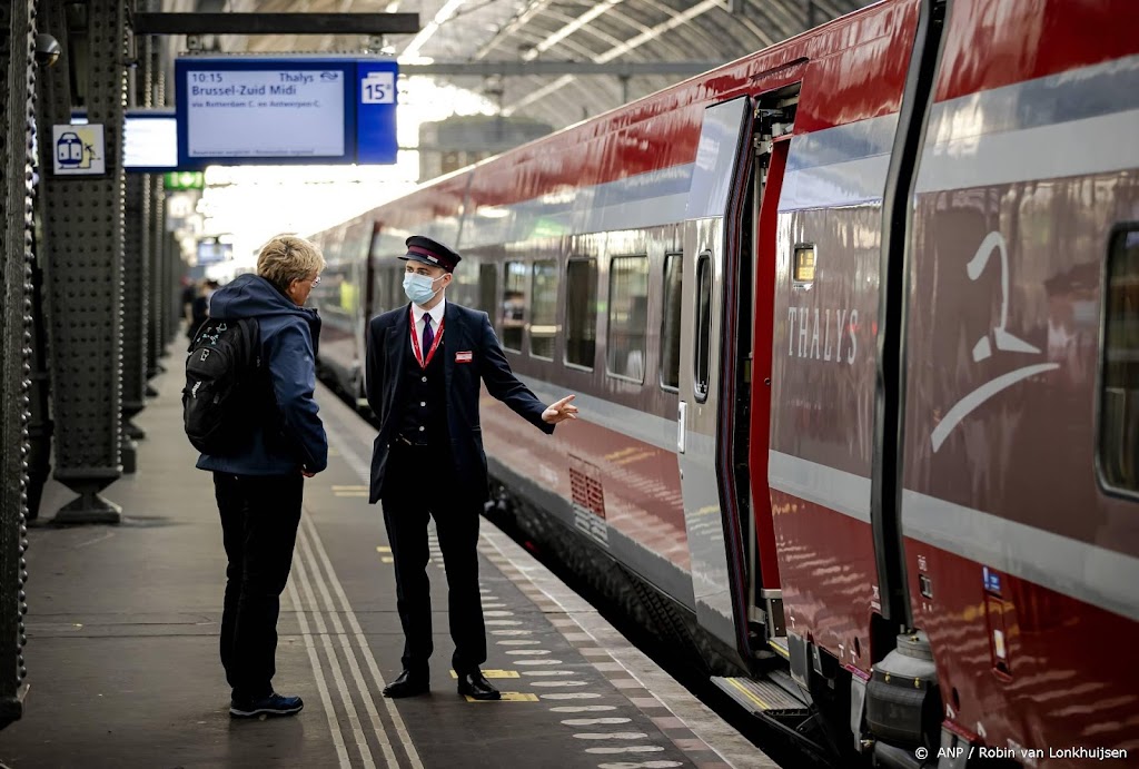 Treinen Thalys komen geleidelijk weer op gang na botsing met dier