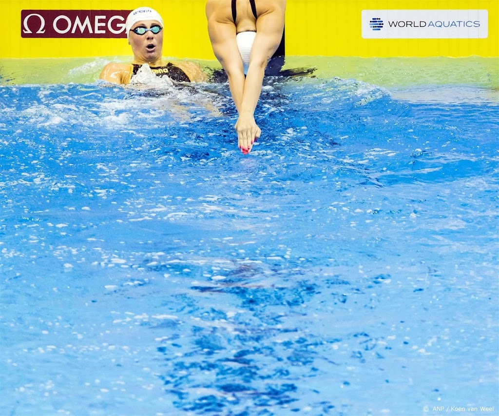 Zwemsters bij WK als vijfde naar finale 4x100 meter wisselslag