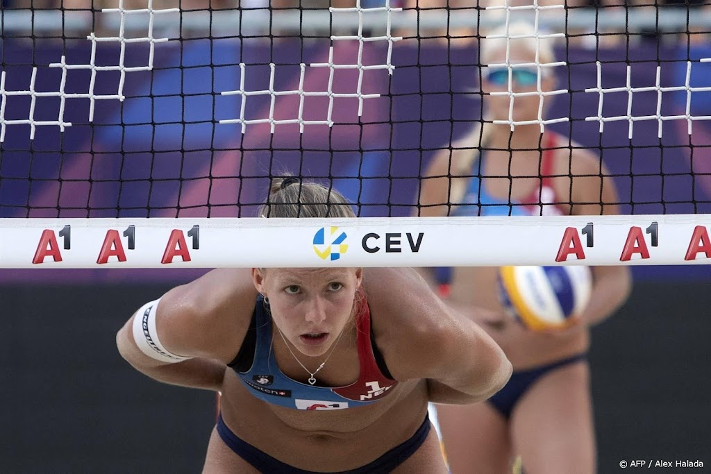 Beachvolleybalsters Stam en Schoon verliezen troostfinale