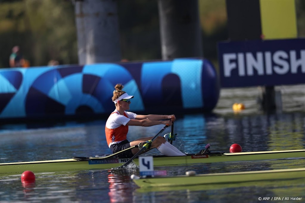 Florijn en Van Dorp overtuigend naar halve finales in skiff