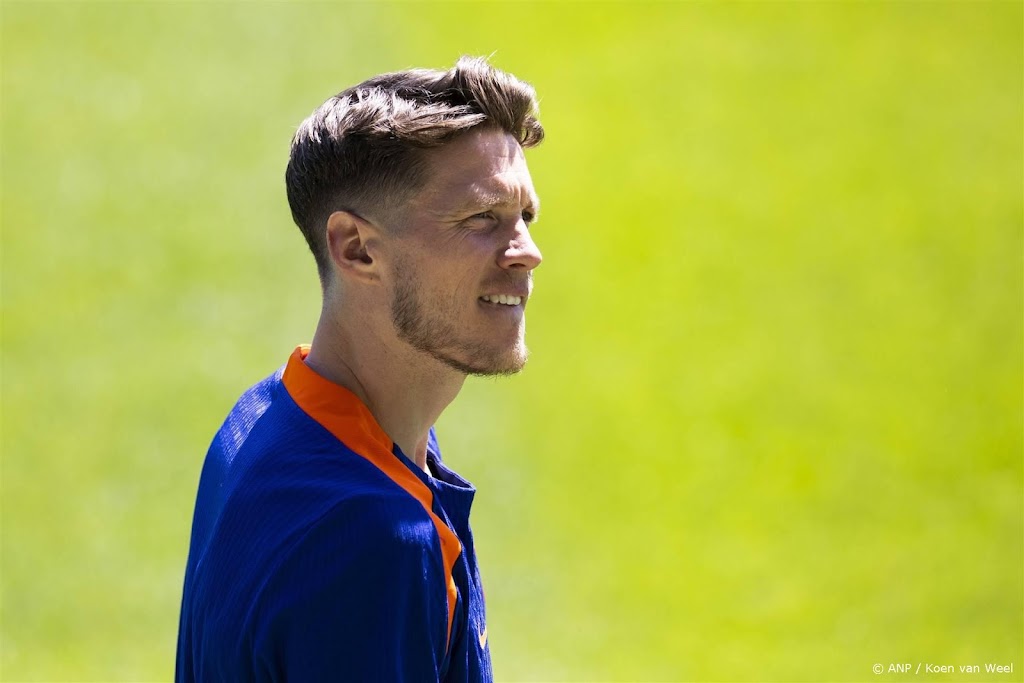 Weghorst: Ajax is de grootste club van Nederland  