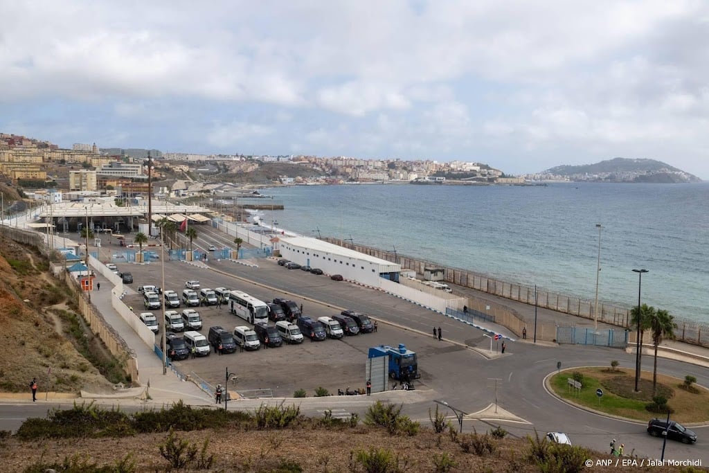 Migrantenstroom veroorzaakt crisis in Spaanse exclave in Afrika