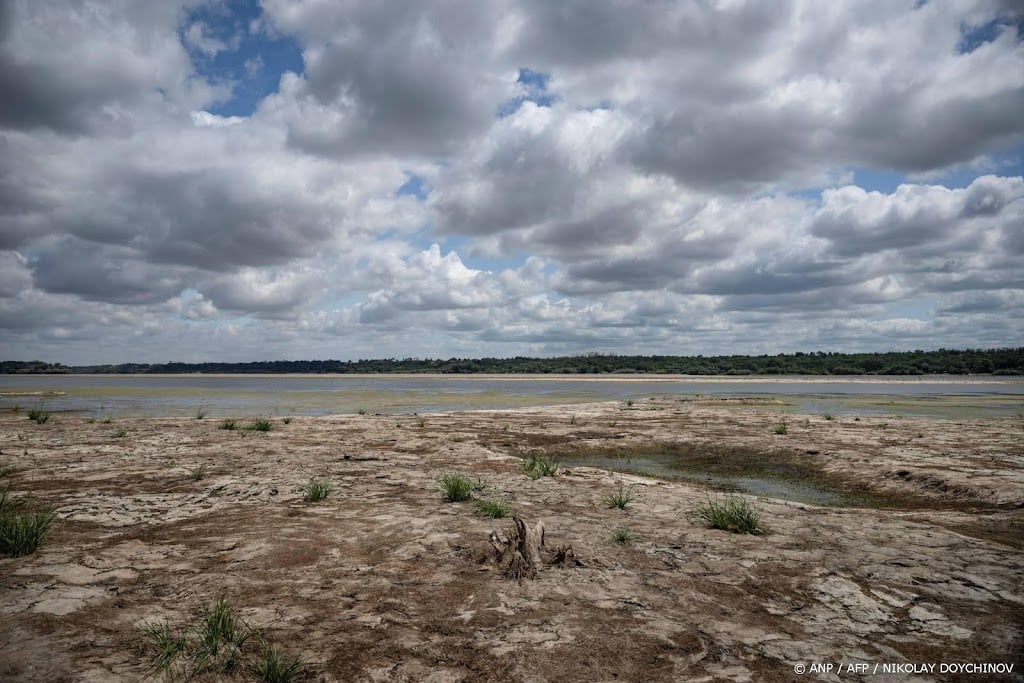 Lage waterstand Donau brengt mammoetresten aan het oppervlak
