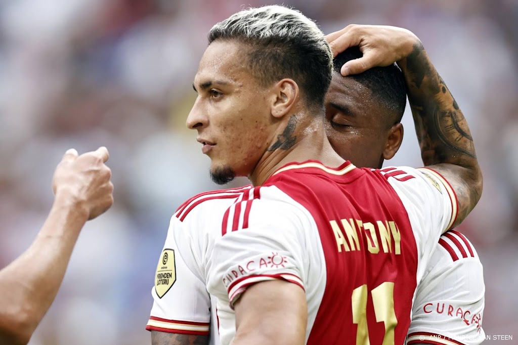 Antony lost De Jong af als duurste voetballer uit Eredivisie