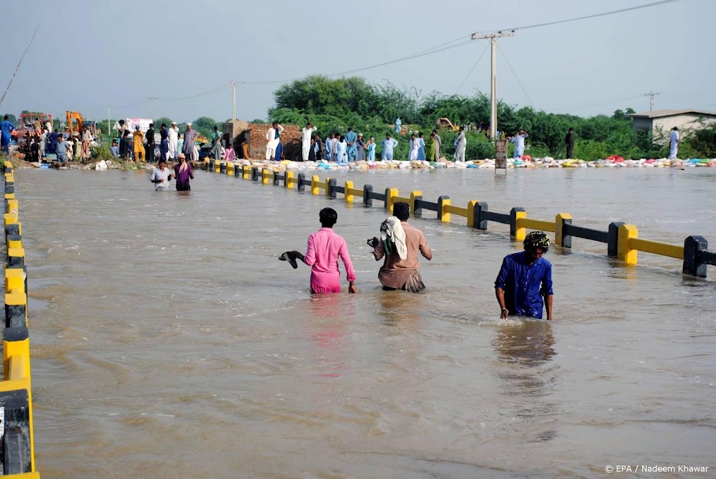 VS geven 30 miljoen dollar steun aan Pakistan na overstromingen 