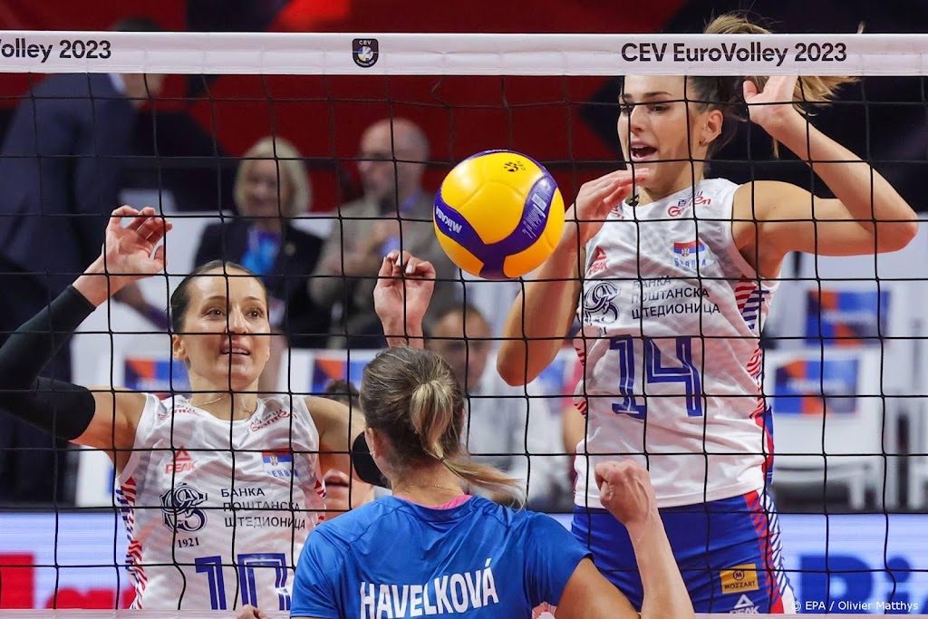 Volleybalsters tegen Servië in halve eindstrijd EK