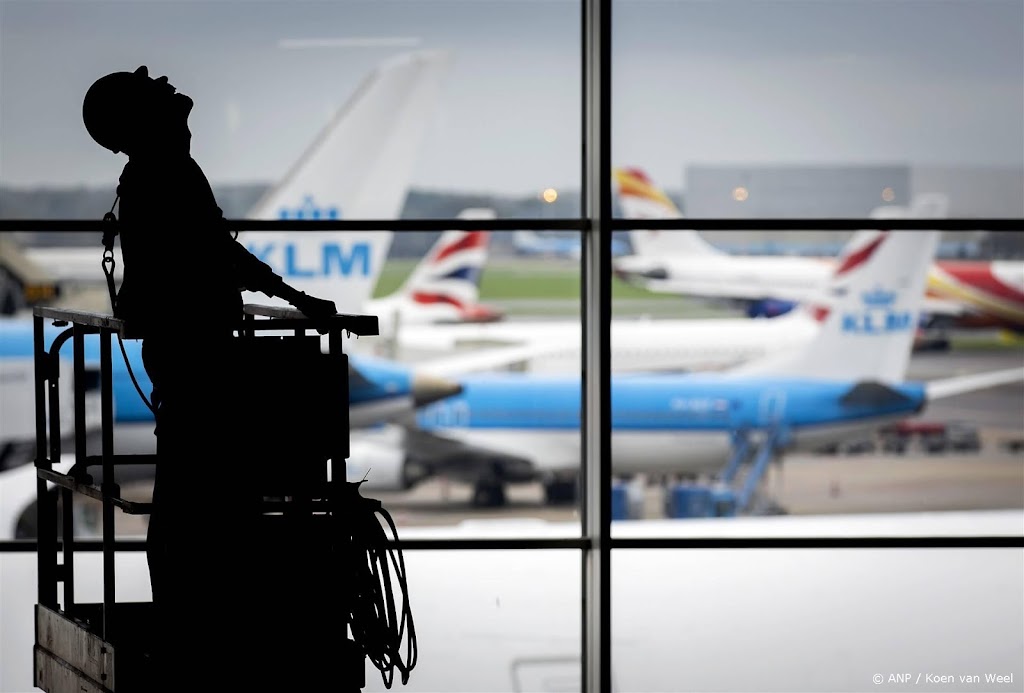 Schiphol rekent op 'forse' stijging havengeld en duurdere tickets