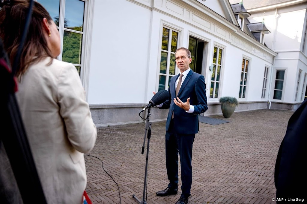 Kabinet onderhandelt met werkgevers en bonden over vroegpensioen